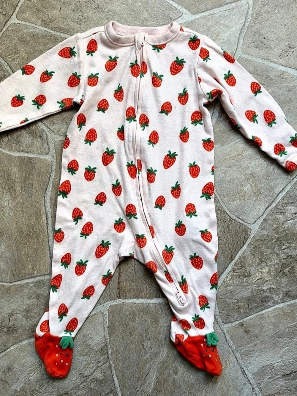 Old Navy 2-Way-Zip Sleep & Play Footed One-Piece Pink & Red Baby 6-9M